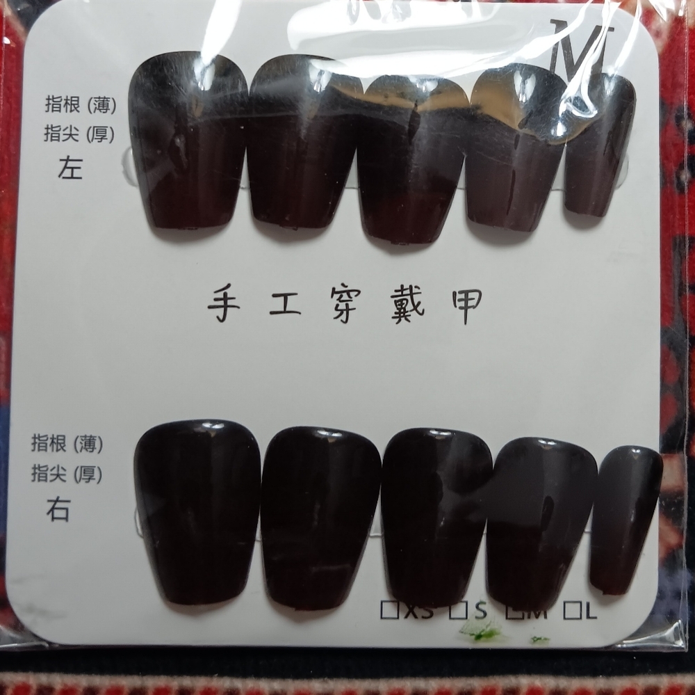 🍉 Sz. MED BLACK SQUARE TIP NAILS!